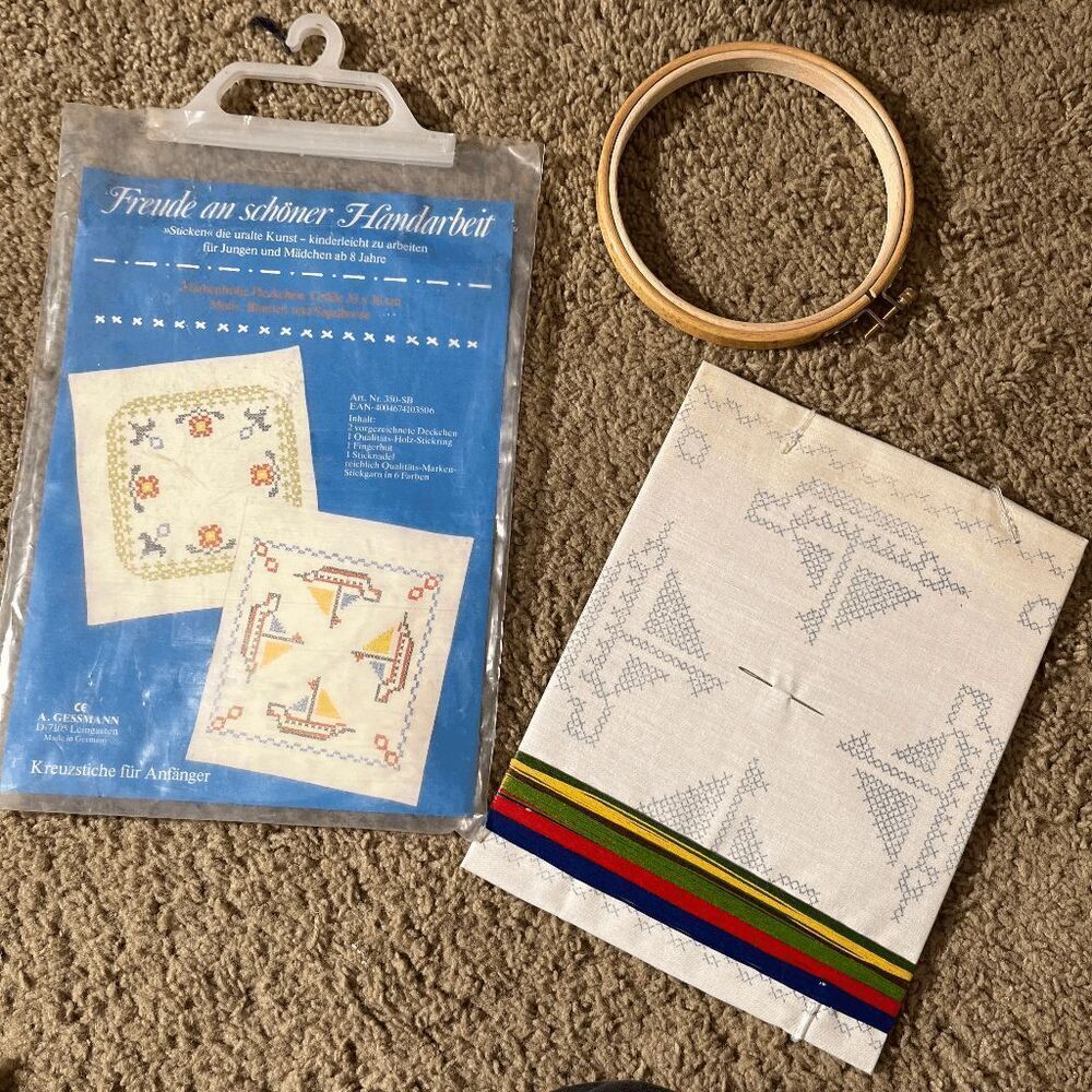 VTG German Cross Stitch Kit Freude an schöner Handarbeit Made in Germany